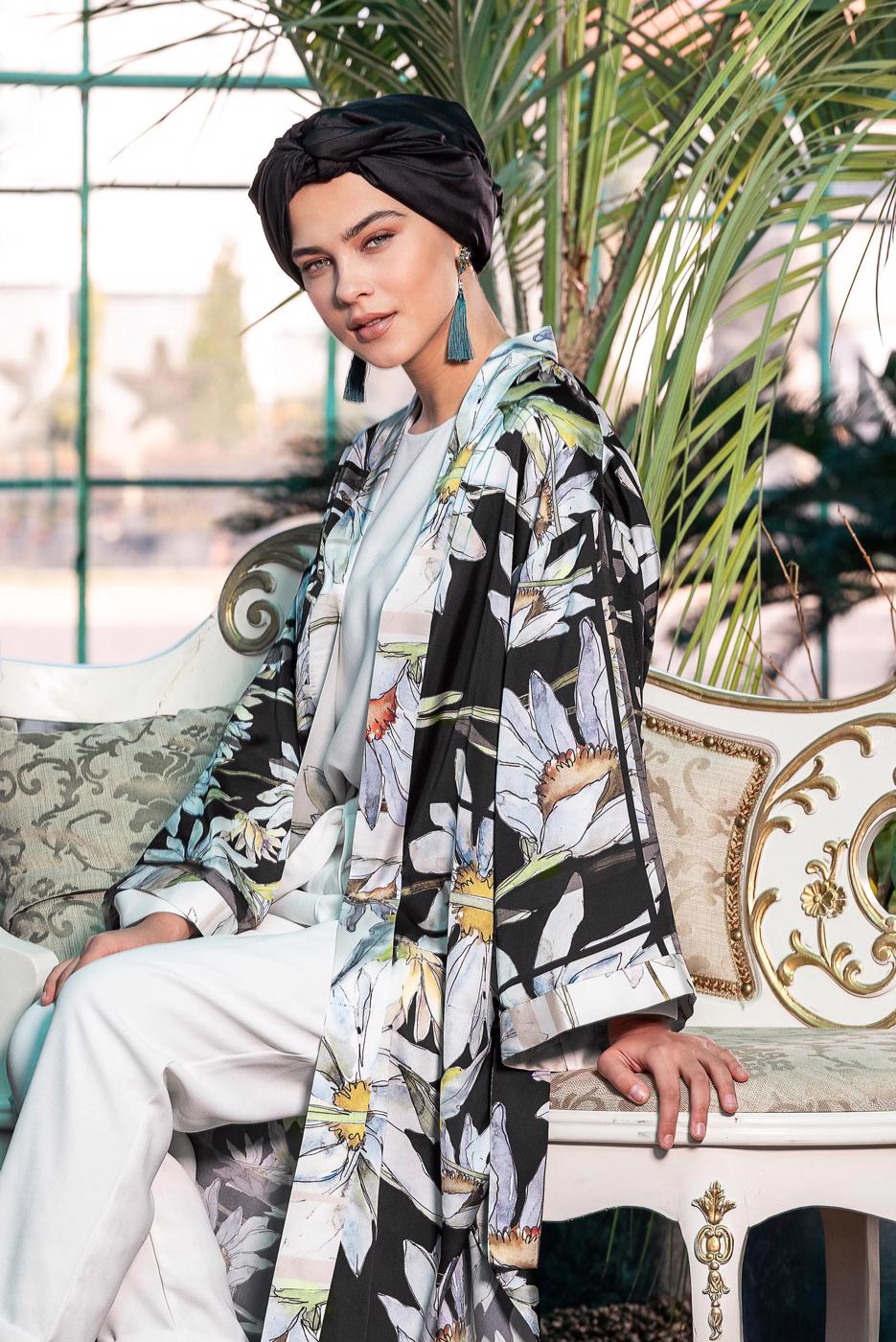 Tesettür giyim SİYAH ALVİNA ÇİÇEK DESENLİ KİMONO 4934