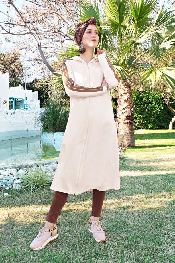 Tesettür giyim KREM ŞERİT DETAYLI KAPÜŞONLU EŞOFMAN CEKET 9419 - TRENDTESETTÜR