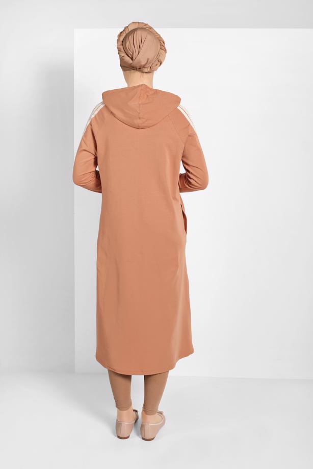 Tesettür giyim KAHVE ŞERİT DETAYLI KAPÜŞONLU EŞOFMAN CEKET 9419 - TRENDTESETTÜR