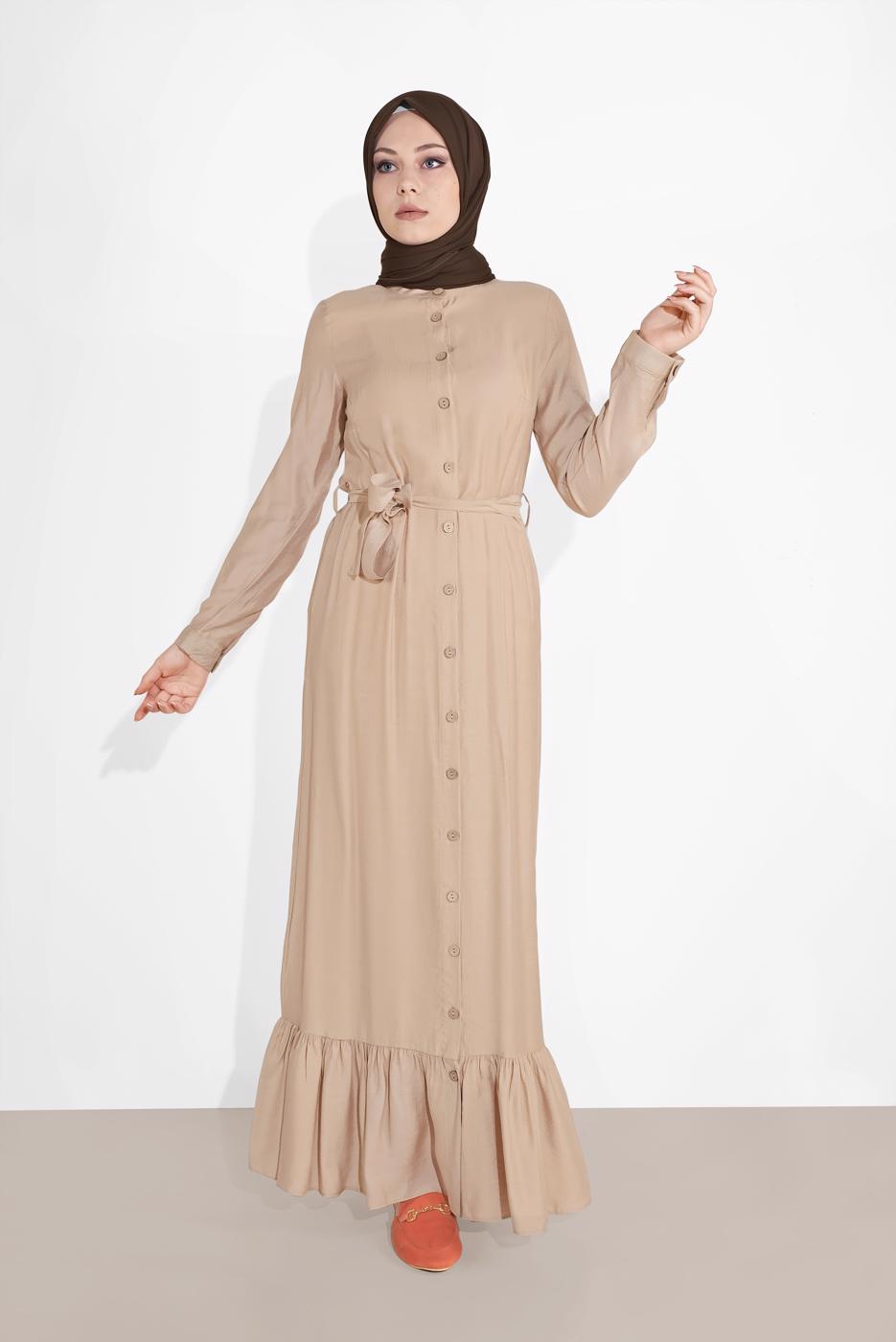 Tesettür giyim BEJ BOYDAN DÜĞMELİ KUŞAKLI ELBİSE 0301