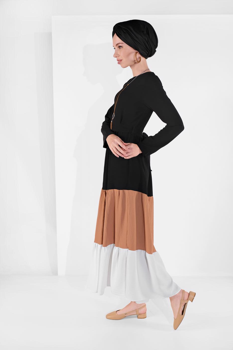 Tesettür giyim SİYAH RENKLİ BELİ KUŞAKLI ELBİSE 0851