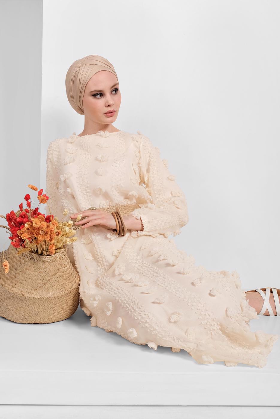 Tesettür giyim KREM PAMUKLU GÜNLÜK ELBİSE 1054