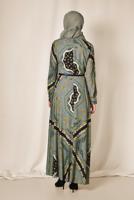 Tesettür giyim GRİ KARIŞIK DESENLİ ELBİSE 4084