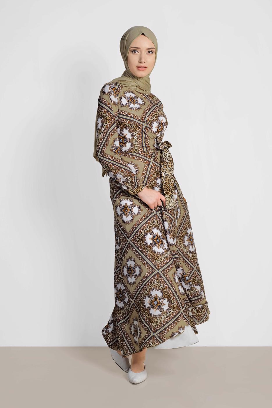 Tesettür giyim BEJ ALVİNA ETEĞİ VOLANLI DESENLİ ELBİSE 4087  
