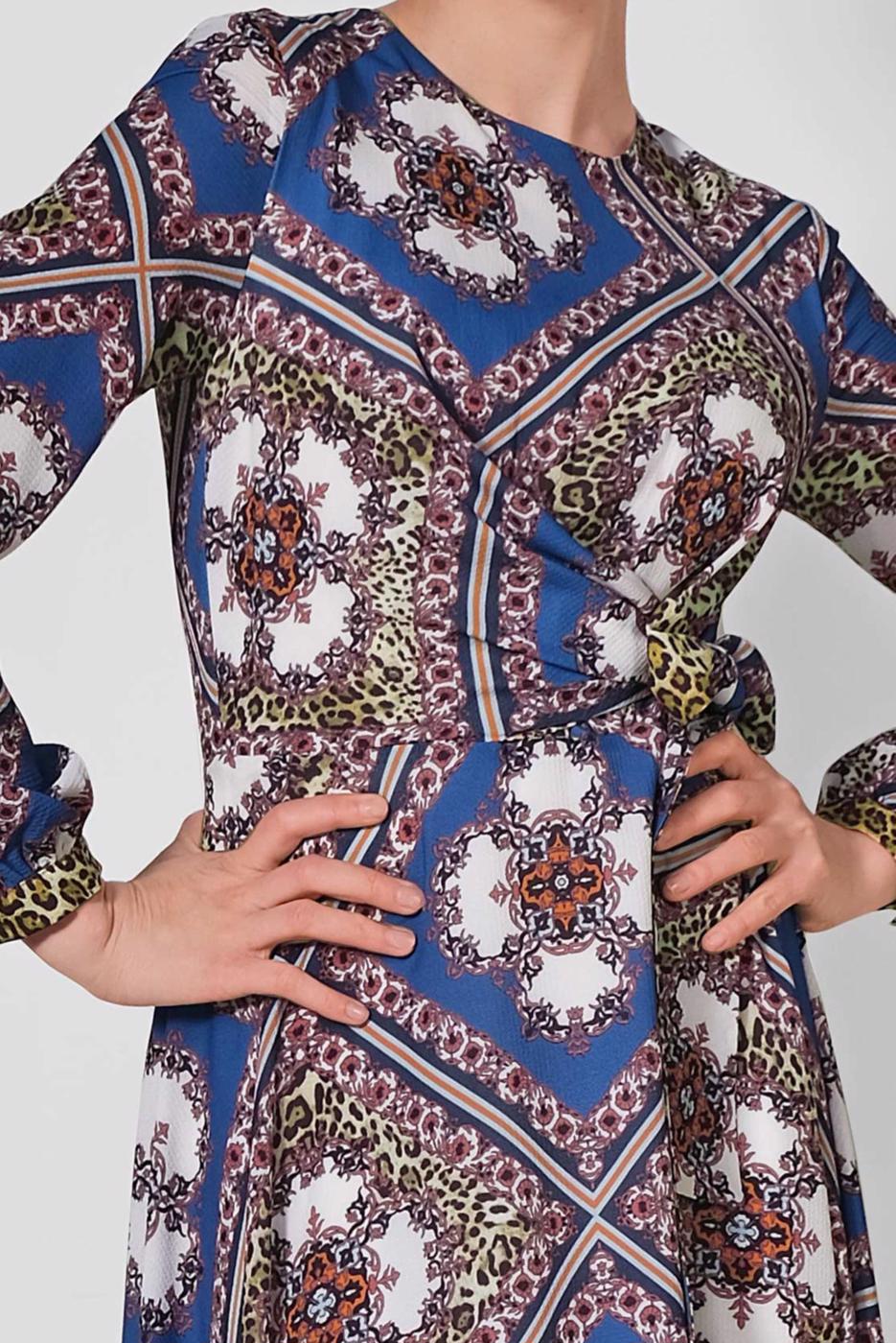 Tesettür giyim LACİVERT ALVİNA ETEĞİ VOLANLI DESENLİ ELBİSE 4087  