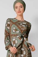 Tesettür giyim YEŞİL ALVİNA ETEĞİ VOLANLI DESENLİ ELBİSE 4087  