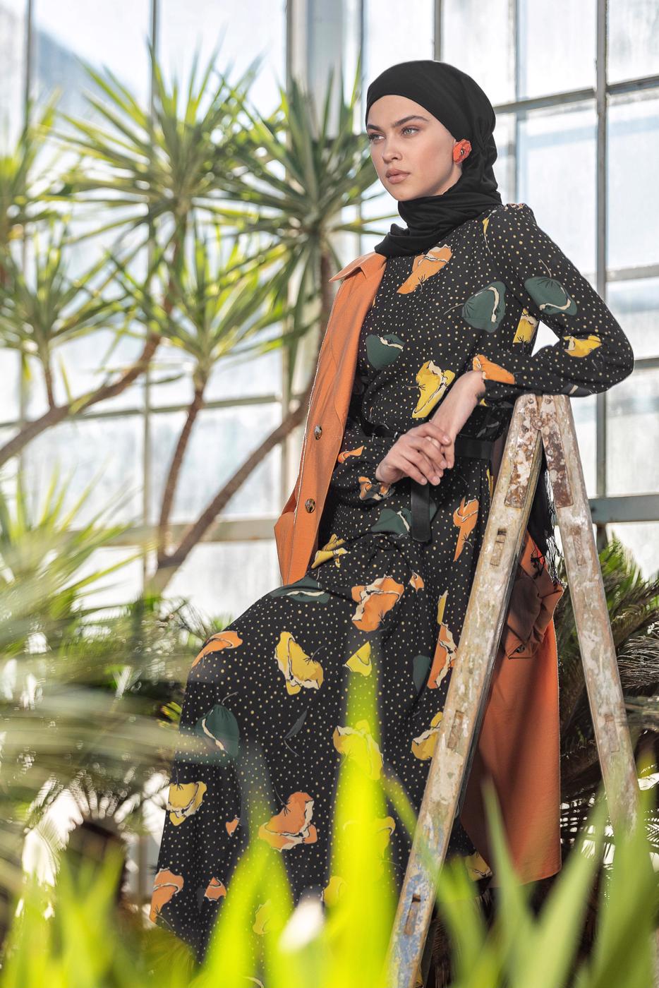 Tesettür giyim SİYAH ALVİNA MANŞETLERİ LASTİKLİ DESENLİ ELBİSE   4106 