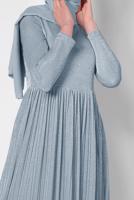 Tesettür giyim MAVİ ALVİNA PİLİSELİ SİMLİ ELBİSE 4126