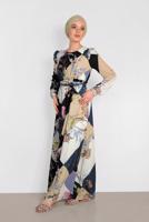 Tesettür giyim LACİVERT ALVİNA DESENLİ KUŞAKLI ELBİSE 4171