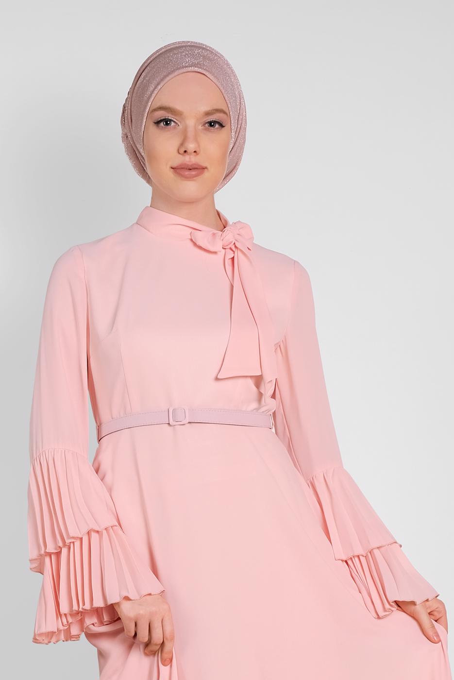Tesettür giyim PUDRA ALVİNA KOLLARI PİLİSELİ ELBİSE 4219