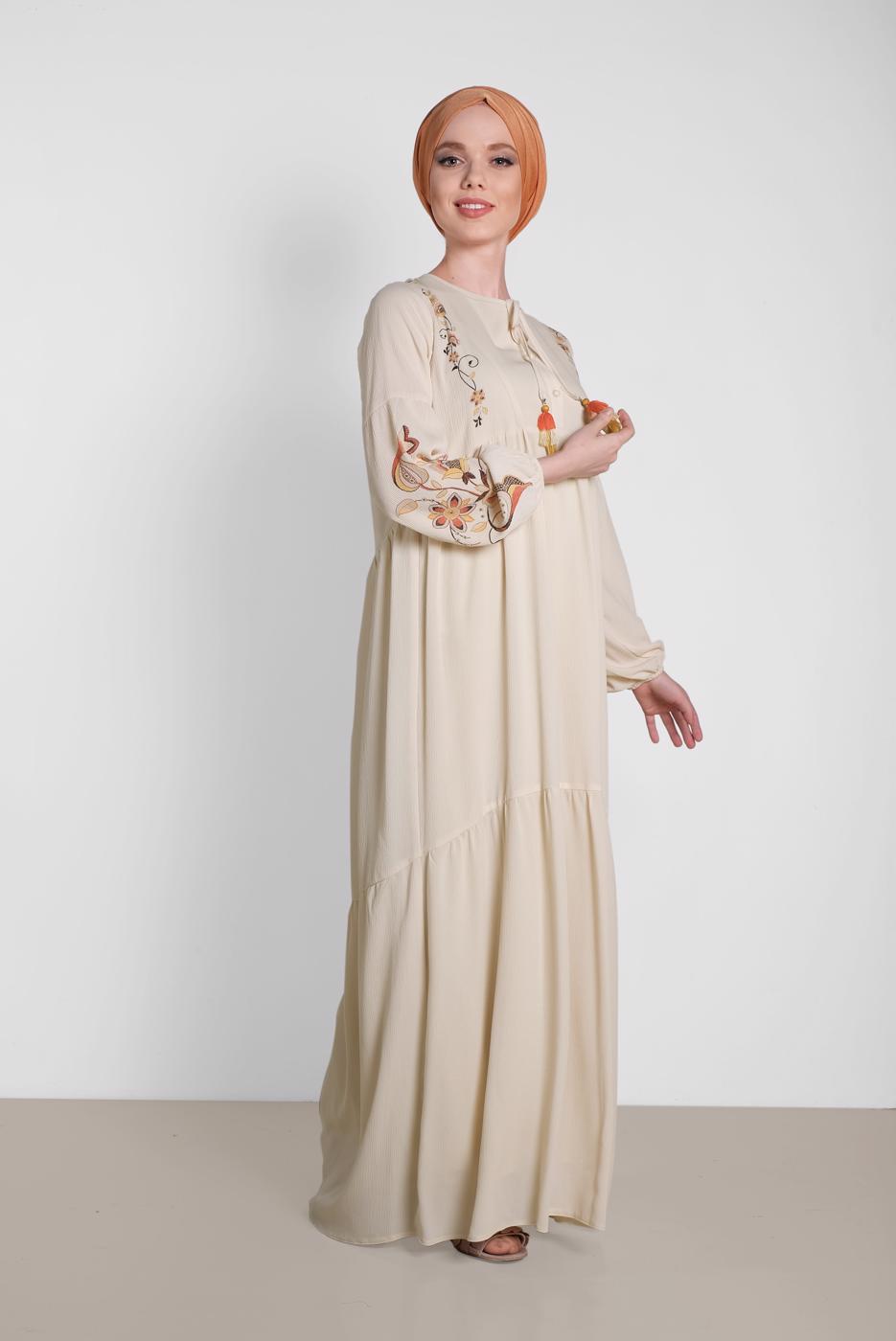 Tesettür giyim EKRU NAKIŞ BASKILI ELBİSE 4292