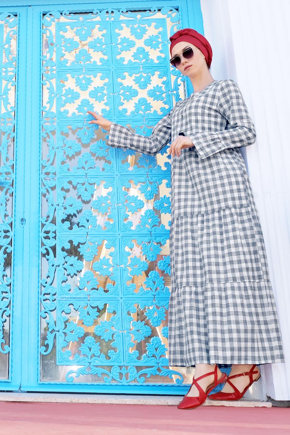 Tesettür giyim LACİVERT PAMUKLU KARELİ VOLANLI ELBİSE 4333