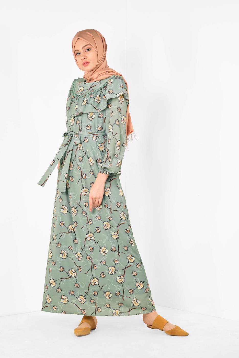 Tesettür giyim YEŞİL ALVİNA ÇİÇEK DESENLİ BELİ KUŞAKLI ELBİSE T 4950