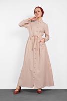 Tesettür giyim BEJ BOYDAN DÜĞMELİ CEPLİ ELBİSE 6824