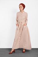 Tesettür giyim BEJ BOYDAN DÜĞMELİ CEPLİ ELBİSE 6824