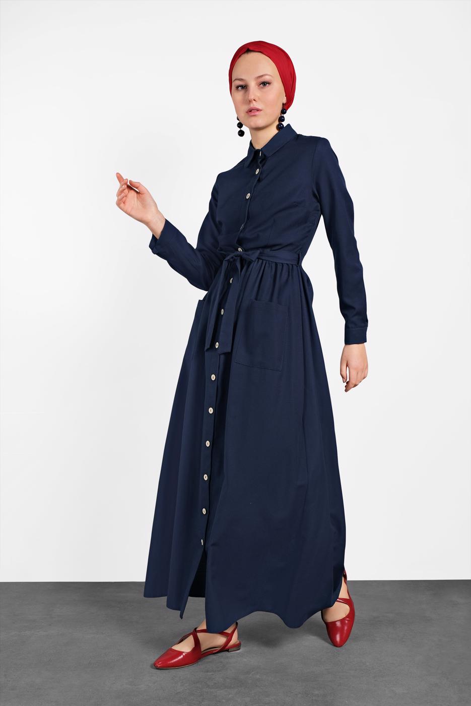 Tesettür giyim LACİVERT BOYDAN DÜĞMELİ CEPLİ ELBİSE 6824