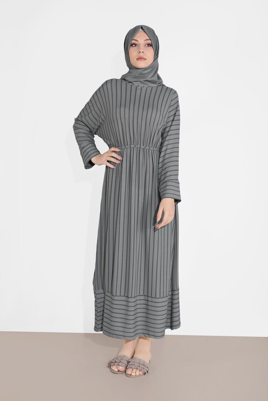 Tesettür giyim GRİ BELİ BAĞCIKLI ÇİZGİLİ ELBİSE  7616