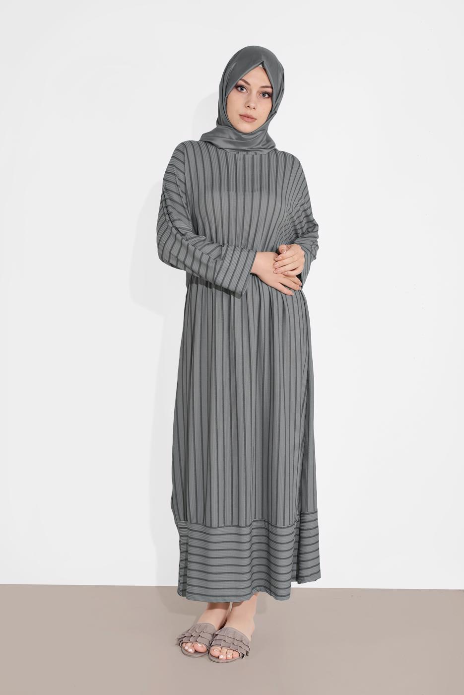 Tesettür giyim GRİ BELİ BAĞCIKLI ÇİZGİLİ ELBİSE  7616
