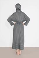 Tesettür giyim GRİ BELİ BAĞCIKLI ÇİZGİLİ ELBİSE  7616