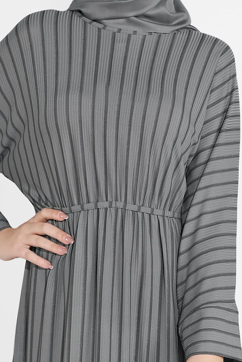 Tesettür giyim GRİ BELİ BAĞCIKLI ÇİZGİLİ ELBİSE  7616