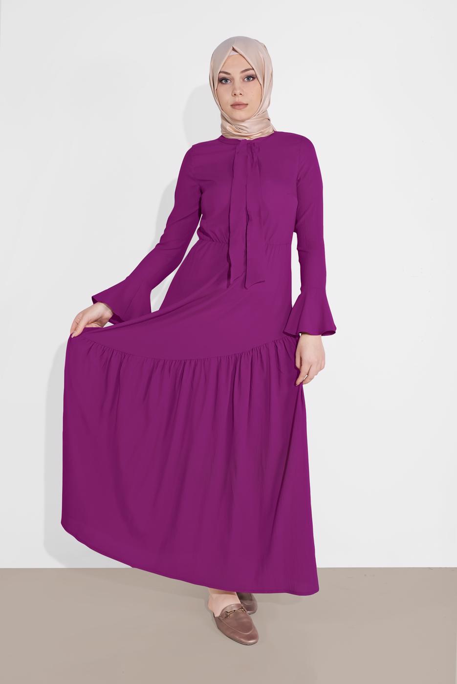 Tesettür giyim MOR VOLAN DETAYLI FİYONK YAKA ELBİSE  9101