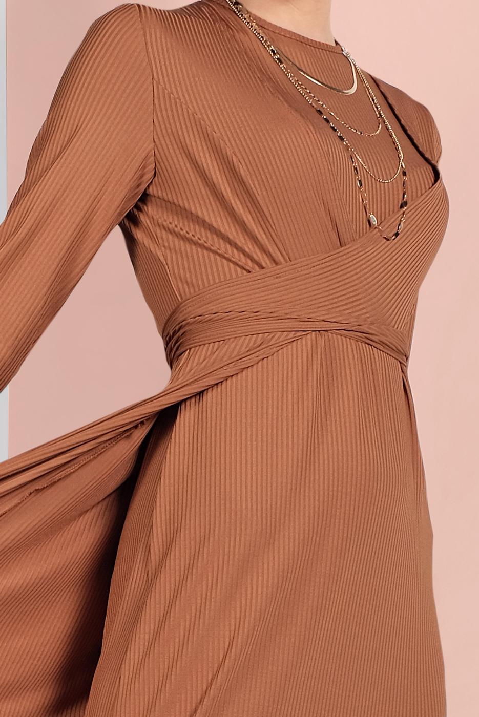 Vêtements hijab TABA ROBE TAILLE-NOUÉE 9115 