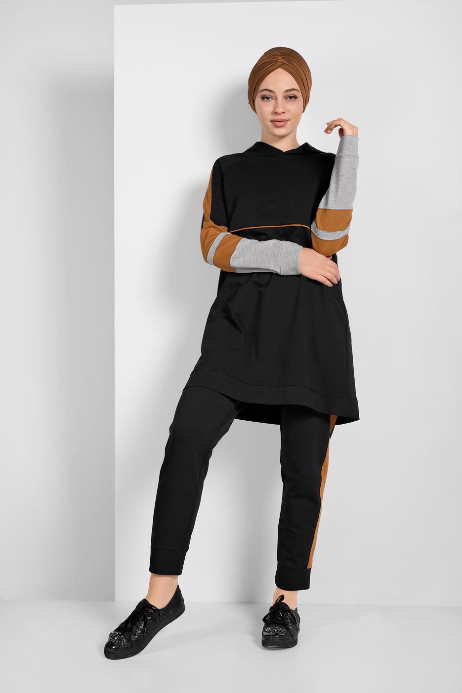 Tesettür giyim SİYAH ŞERİTLİ İKİLİ PANTOLONLU EŞOFMAN TAKIMI 07104