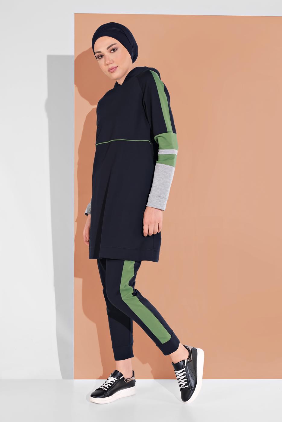 Tesettür giyim LACİVERT ŞERİTLİ İKİLİ PANTOLONLU EŞOFMAN TAKIMI 07104