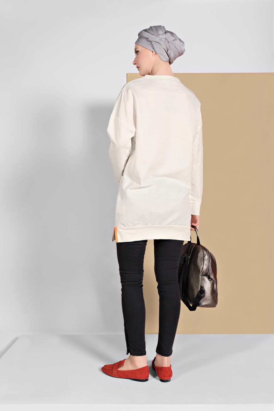 Hijab clothing ECRU PRINTED SWEATSHIRT 008