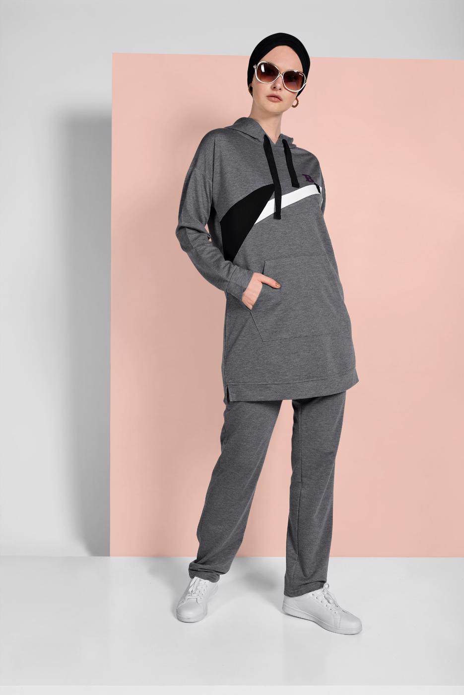 Tesettür giyim GRİ KAPÜŞONLU EŞOFMAN TAKIMI 1519