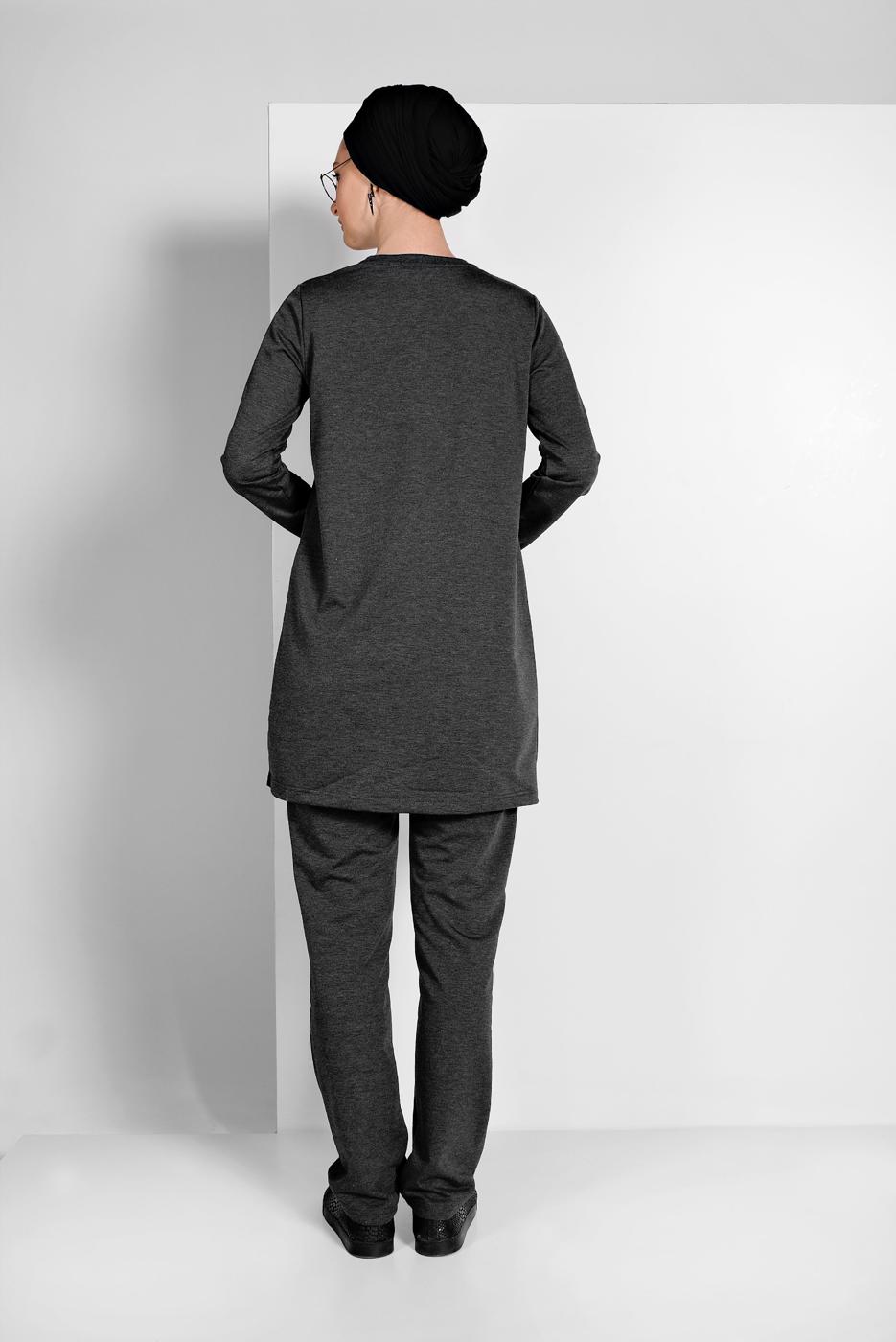 Tesettür giyim GRİ ŞERİT DETAYLI İKİ RENK İKİLİ PANTOLONLU EŞOFMAN TAKIMI 8619