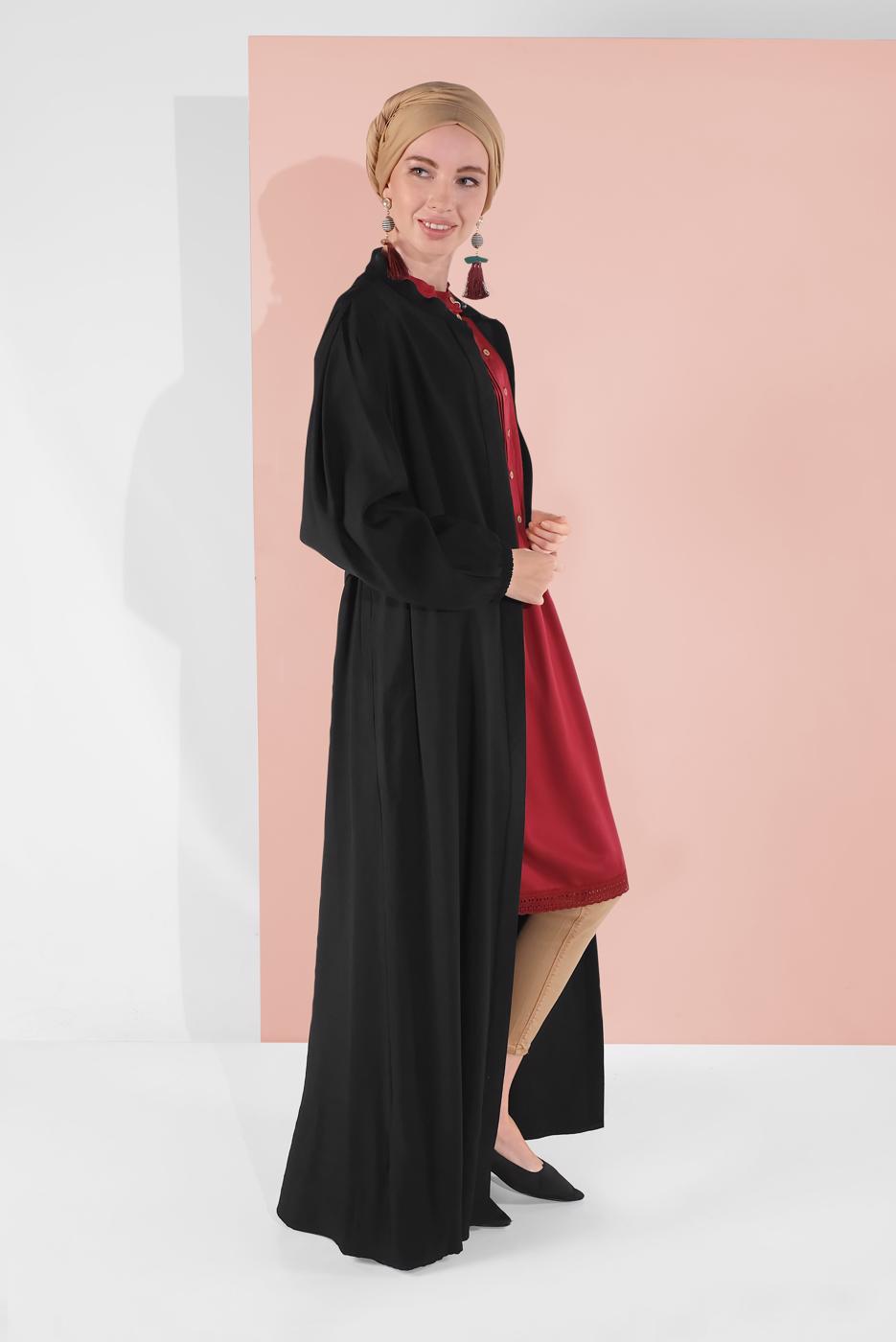 Tesettür giyim SİYAH BOYDAN DÜĞMELİ KUŞAKLI FERACE 01206 