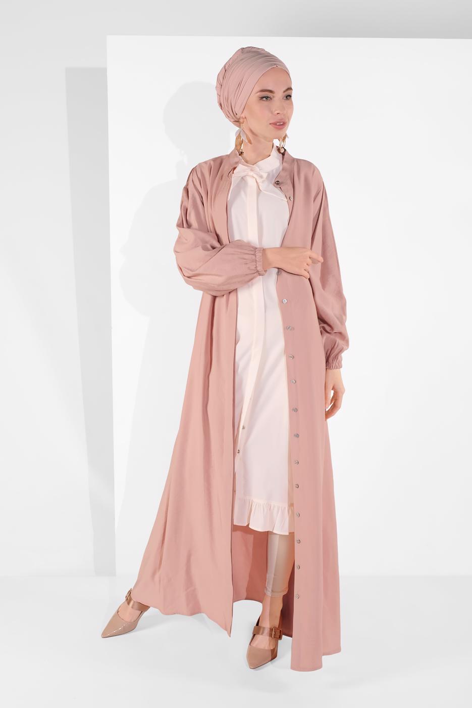 Tesettür giyim PUDRA BOYDAN DÜĞMELİ KUŞAKLI FERACE 01206 