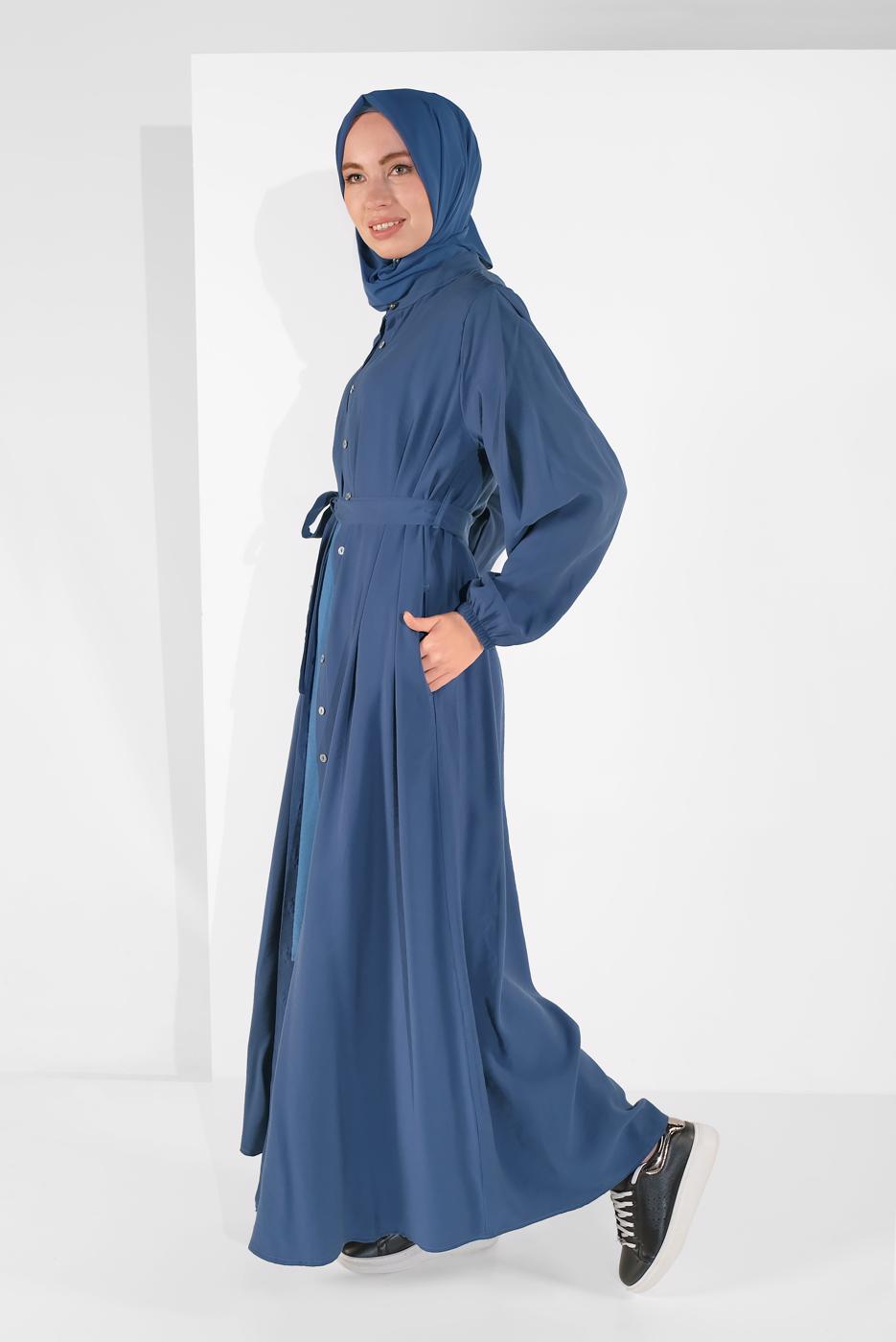 Tesettür giyim LACİVERT BOYDAN DÜĞMELİ KUŞAKLI FERACE 01206 
