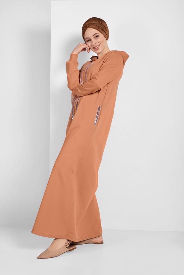 Tesettür giyim KAHVE PUL İŞLEMELİ KAPÜŞONLU FERACE 20206 - TRENDTESETTÜR