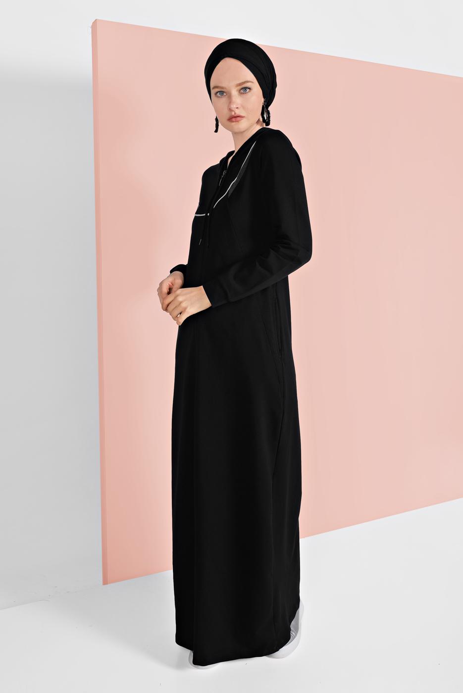 Tesettür giyim SİYAH KAPÜŞONLU BOYDAN FERMUARLI EŞOFMAN FERACE  0019 