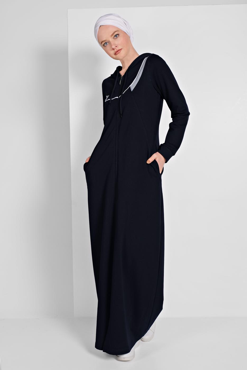 Tesettür giyim LACİVERT KAPÜŞONLU BOYDAN FERMUARLI EŞOFMAN FERACE  0019 