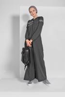 Tesettür giyim GRİ SİM DETAYLI KAPÜŞONLU BOYDAN FERMUARLI SPOR FERACE 1209 