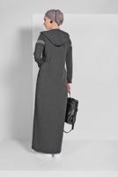 Tesettür giyim GRİ SİM DETAYLI KAPÜŞONLU BOYDAN FERMUARLI SPOR FERACE 1209 