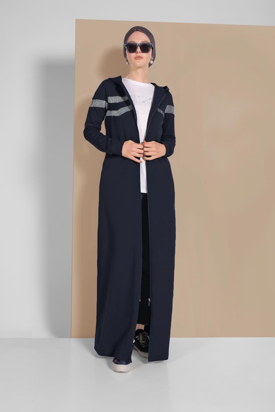 Tesettür giyim LACİVERT SİM DETAYLI KAPÜŞONLU BOYDAN FERMUARLI SPOR FERACE 1209 