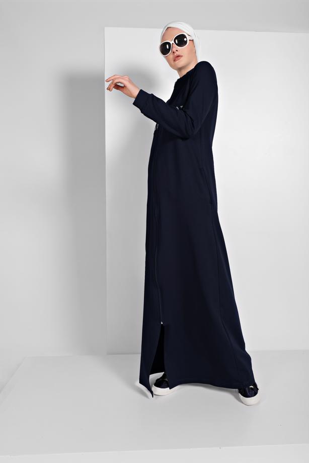 Tesettür giyim LACİVERT ÖNÜ NAKIŞ DETAYLI FERMUARLI SPOR FERACE 5019 - TRENDTESETTÜR