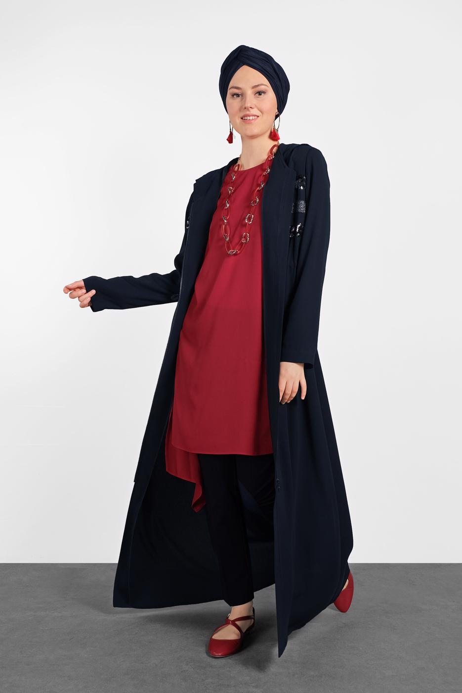 Tesettür giyim LACİVERT ALVİNA BEL KISMI BÜZGÜLÜ PUL İŞLEMELİ FERACE 8327