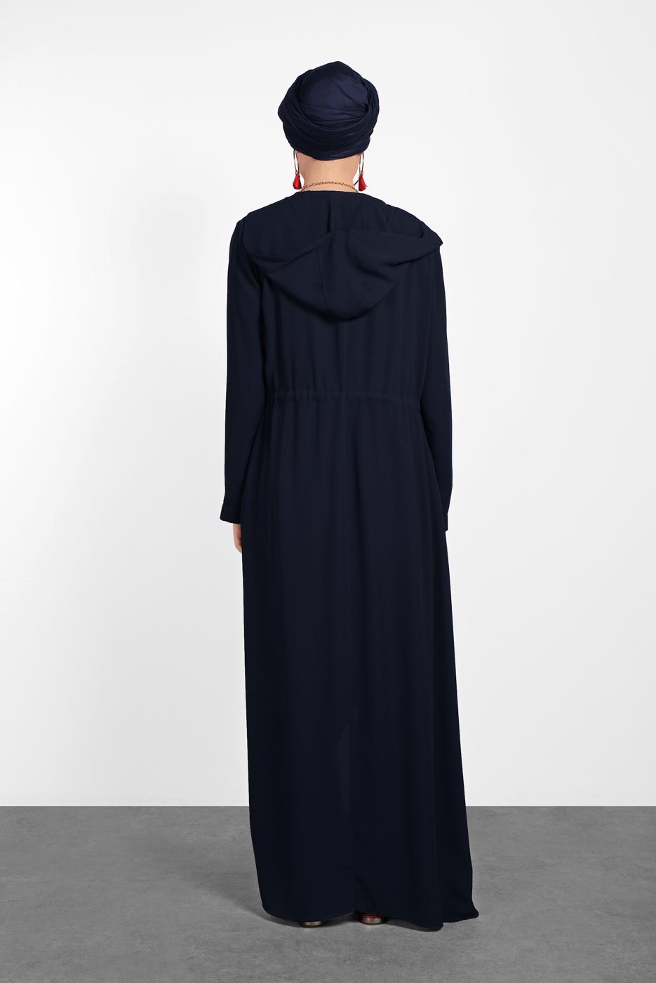 Tesettür giyim LACİVERT ALVİNA BEL KISMI BÜZGÜLÜ PUL İŞLEMELİ FERACE 8327
