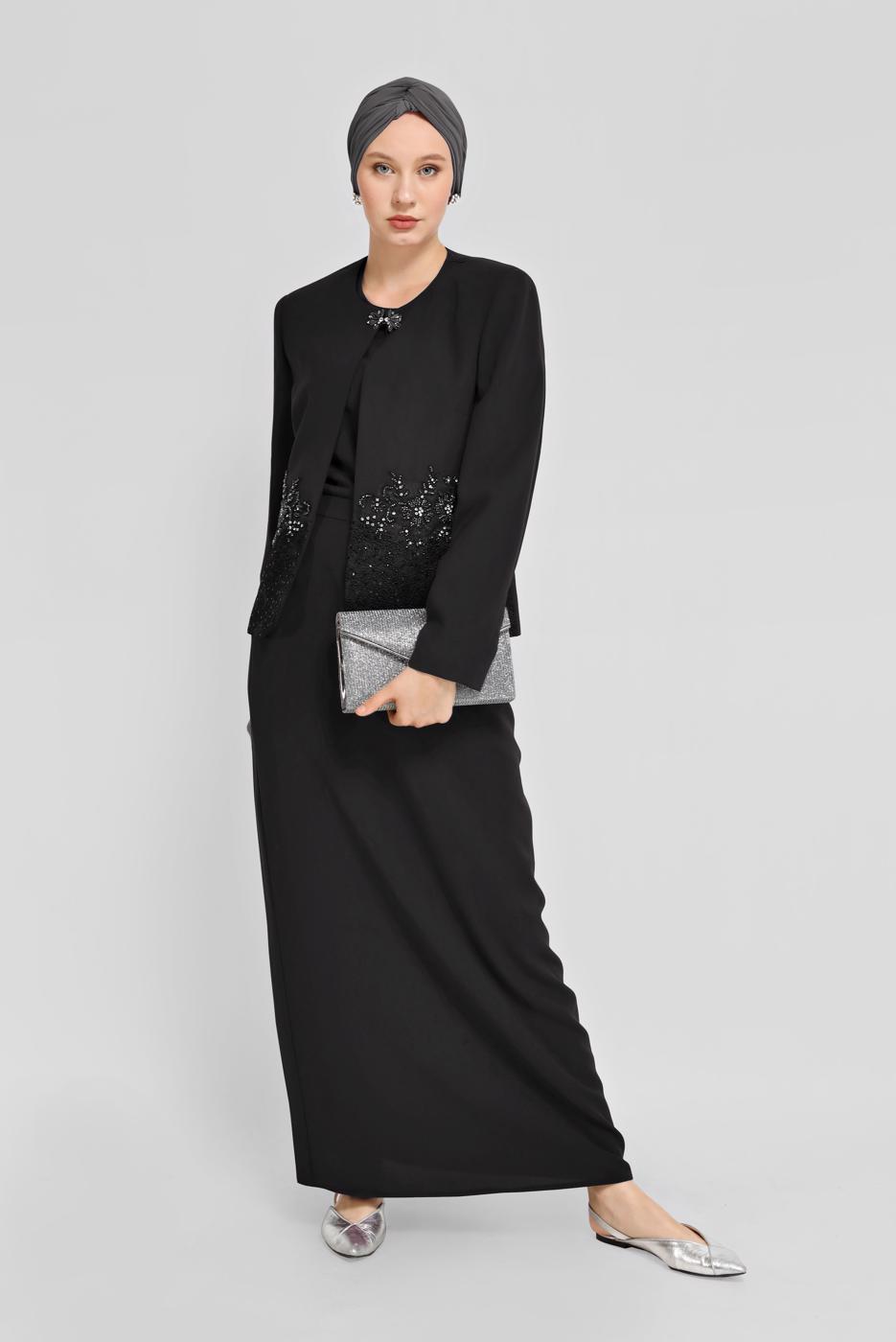 Tesettür giyim SİYAH ALVİNA PULLU NAKIŞLI ÜÇLÜ ETEKLİ TAKIM 30029 