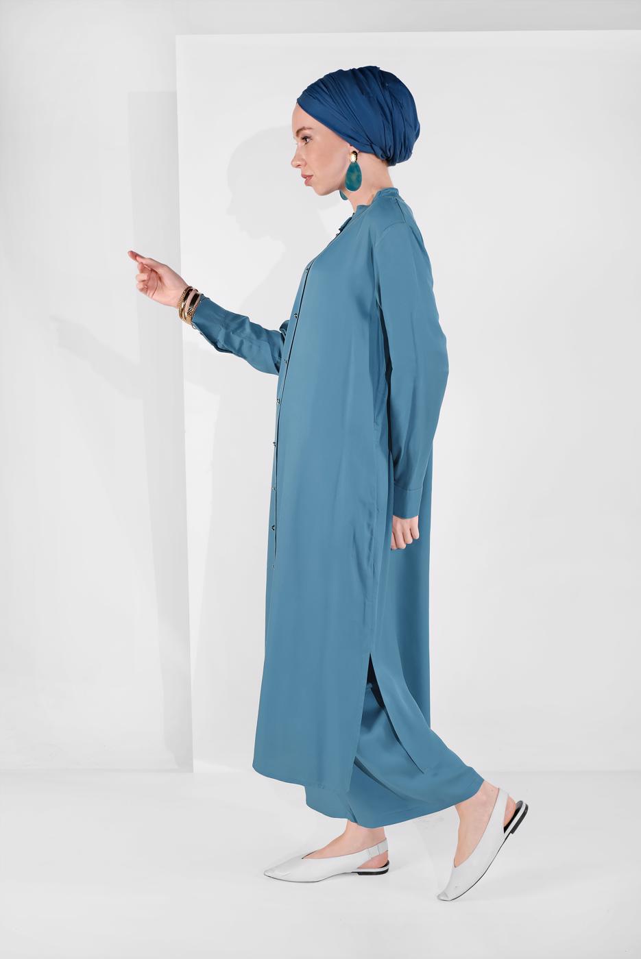 Tesettür giyim MAVİ BOYDAN DÜĞMELİ PANTOLONLU TAKIM  78108 