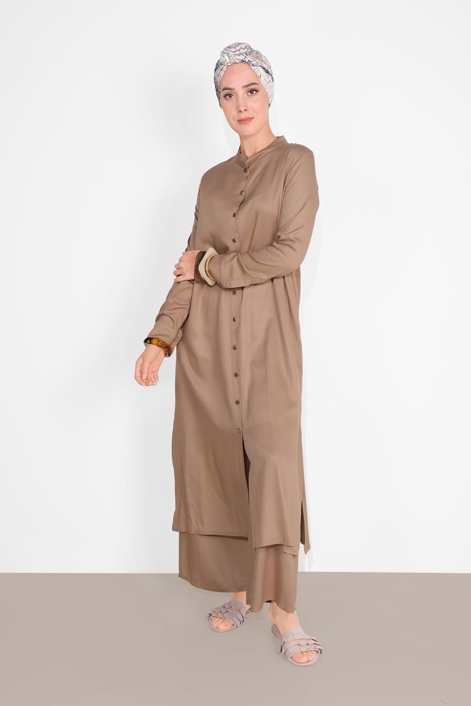 Tesettür giyim VİZON BOYDAN DÜĞMELİ PANTOLONLU TAKIM  78108 