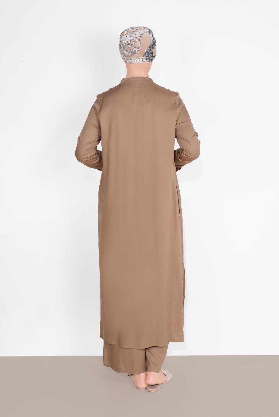 Tesettür giyim VİZON BOYDAN DÜĞMELİ PANTOLONLU TAKIM  78108 