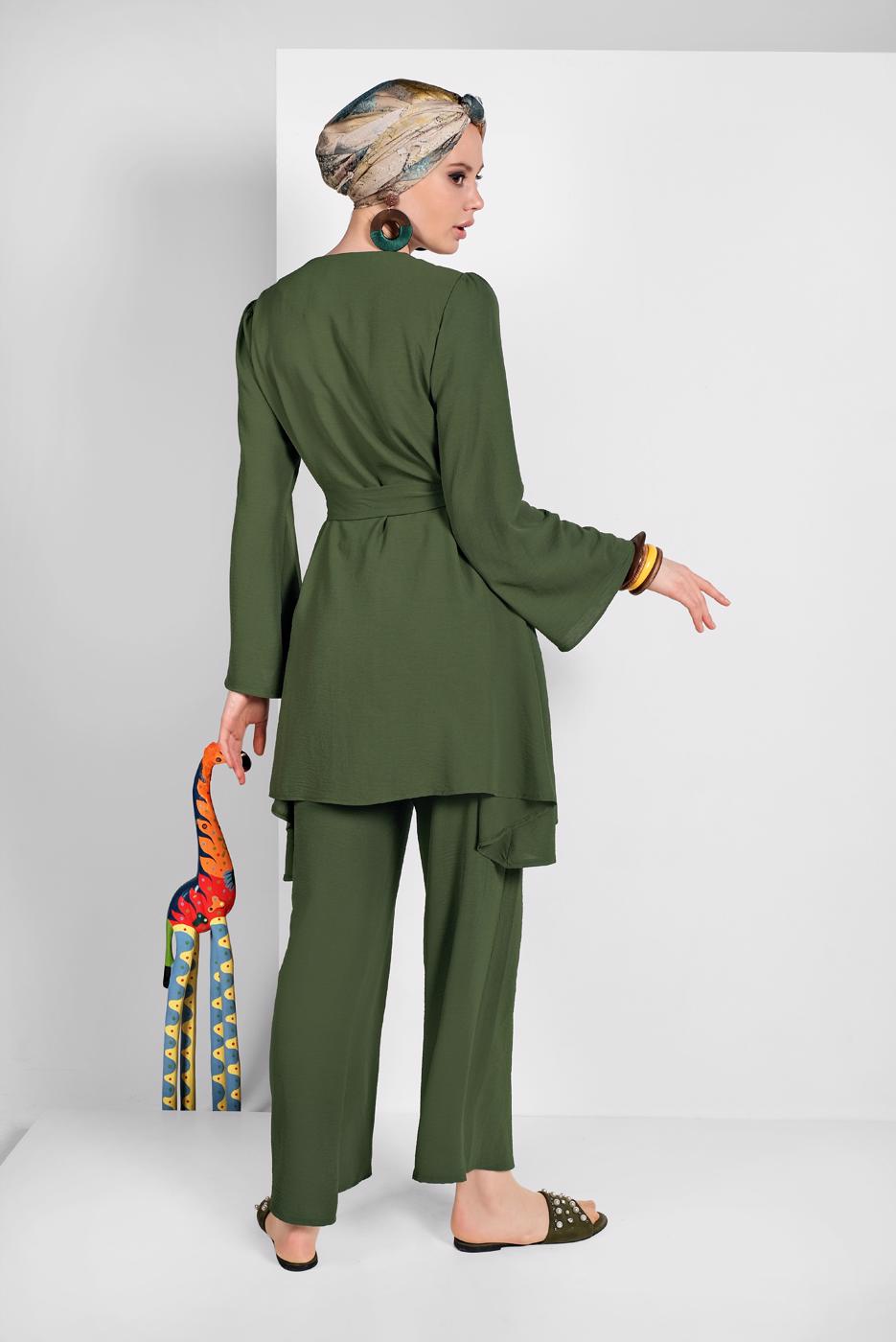 Vêtements hijab KAKI COSTUME À FLUIDE AVEC CEINTURE 0002 