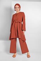 Vêtements hijab BRUN COSTUME À FLUIDE AVEC CEINTURE 0002 