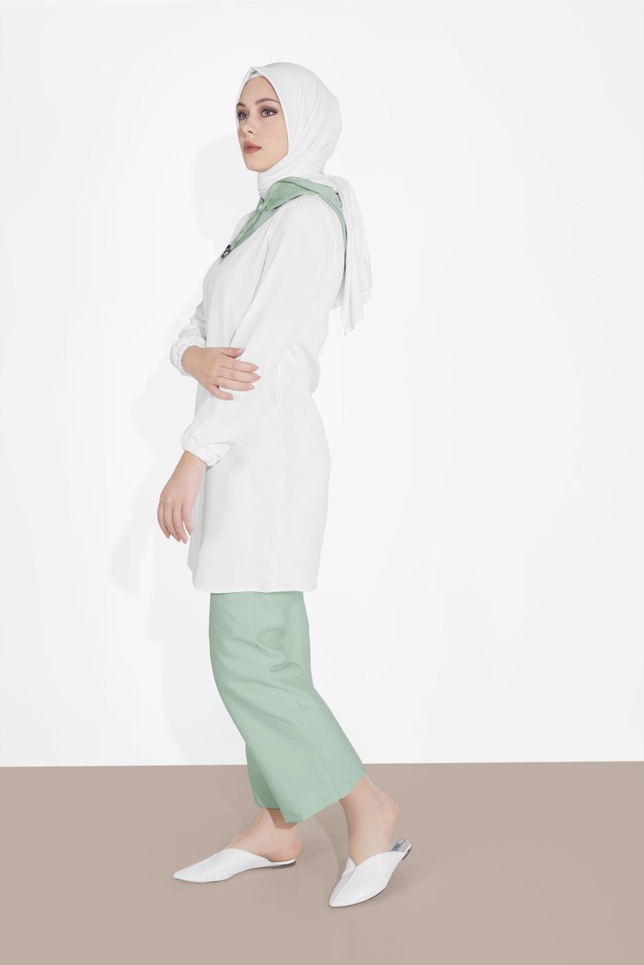 Tesettür giyim KREM KAPÜŞONLU FERMUAR DETAYLI İKİLİ PANTOLONLU TAKIM 0020